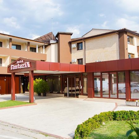 Hotel Fantazia Хасково Экстерьер фото
